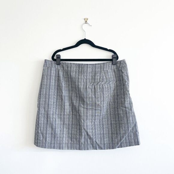 Cutter & Buck Women Mini Golf Skirt Plaid Gray Size 10 Built In Shorts - Picture 2 of 7